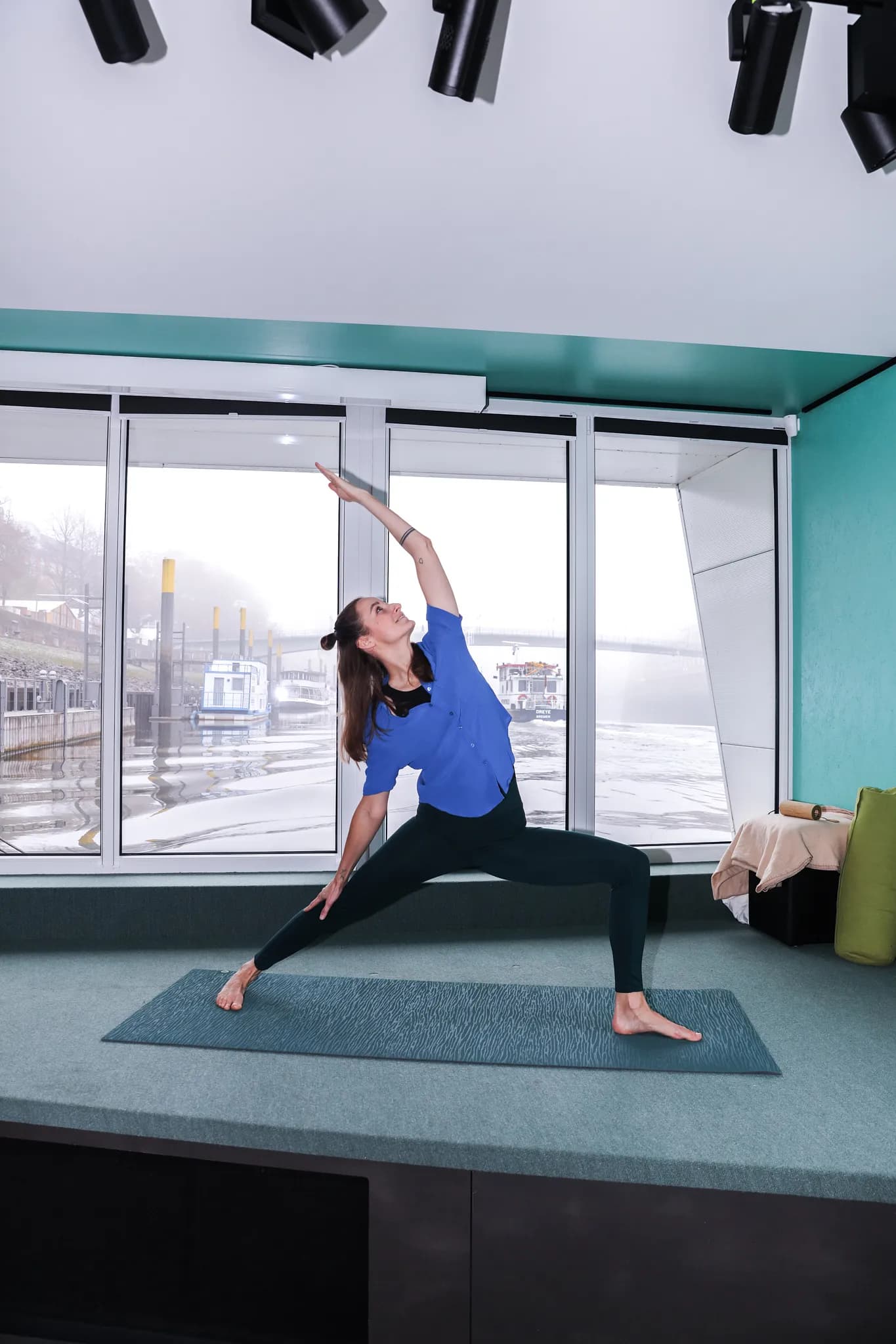 YOGA-AUSZEIT auf dem Schiff - Flowing Into Stillness Halbtagsretreat